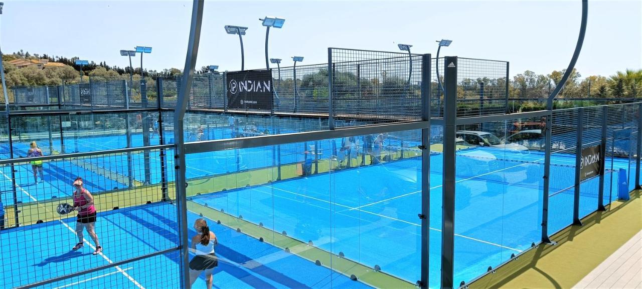 Ample Luxury Fancy Golf & Padel Apartment