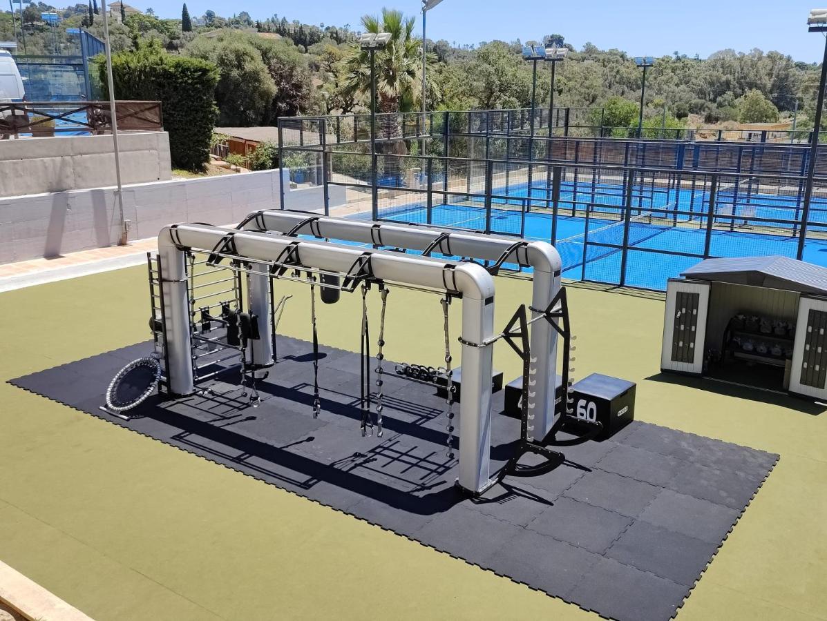 Ample Luxury Fancy Golf & Padel Marbella